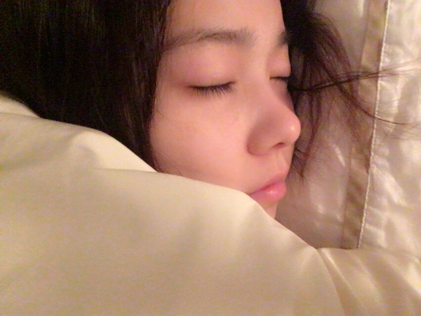 島崎遥香（ぱるる）がすっぴん寝顔画像をツイッターに公開！「超かわいい」ファン感激